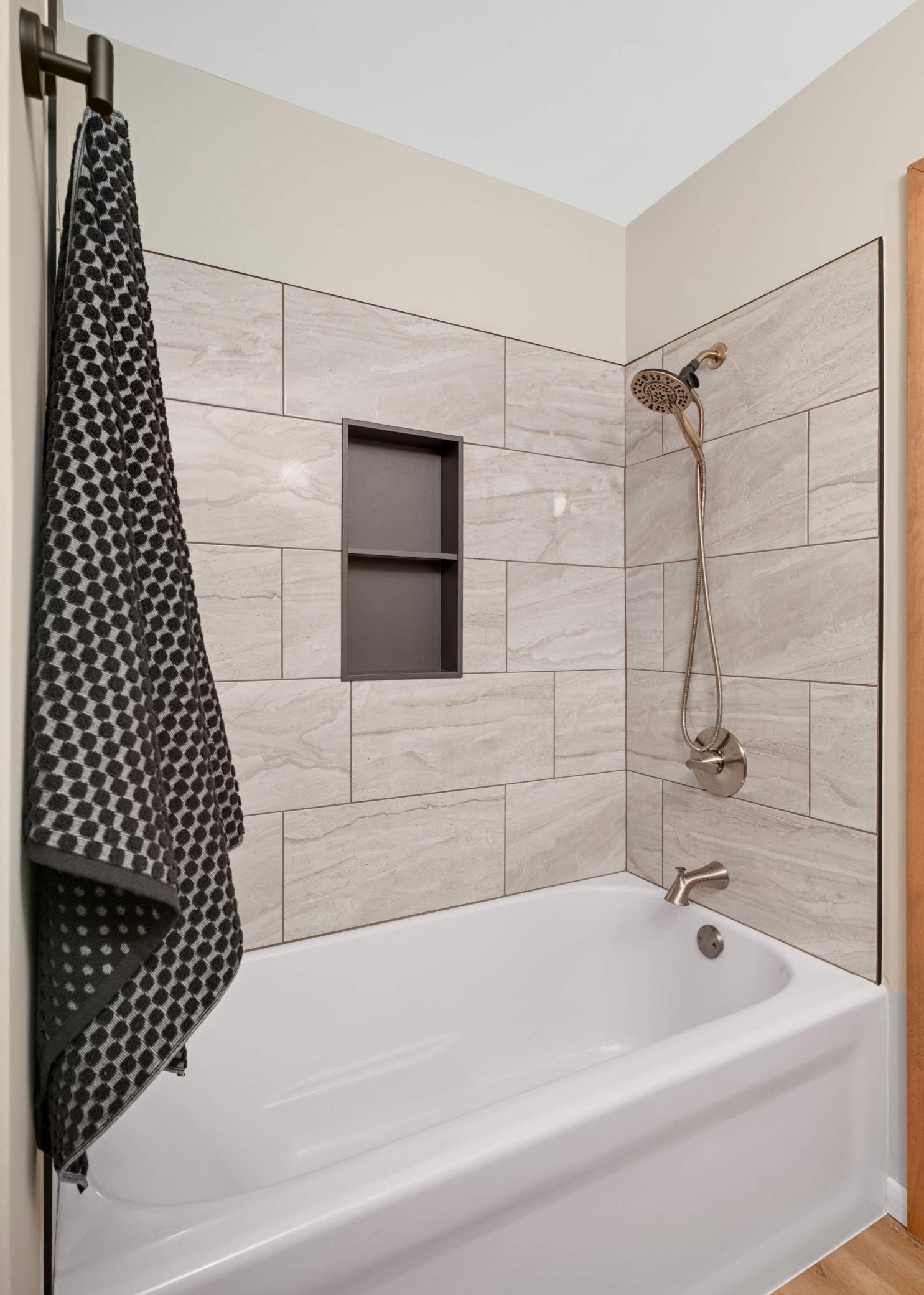 2792 Forest Dale Road New Brighton, MN 55112 - Photo 29 of 43 Gallery Image 29