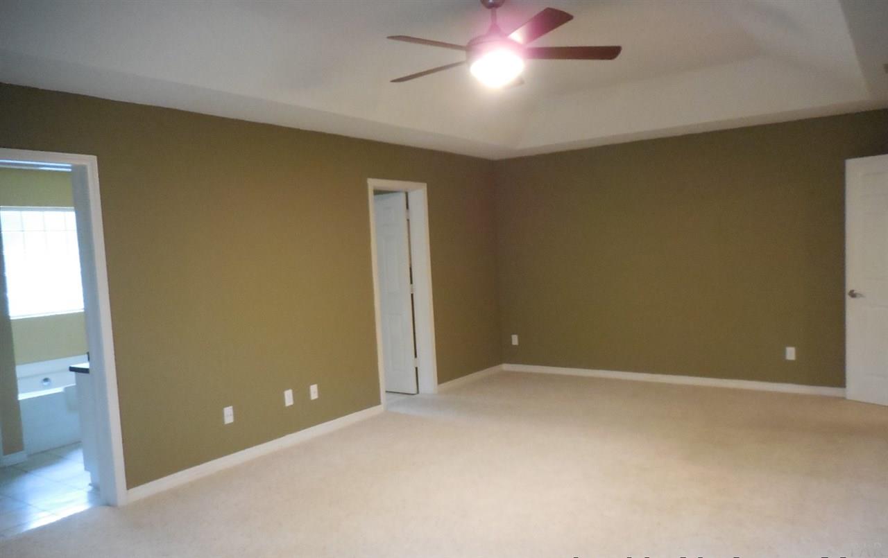 5962 Ridgeview Drive Milton, FL 32570 - Photo 12 of 33 Gallery Image 12