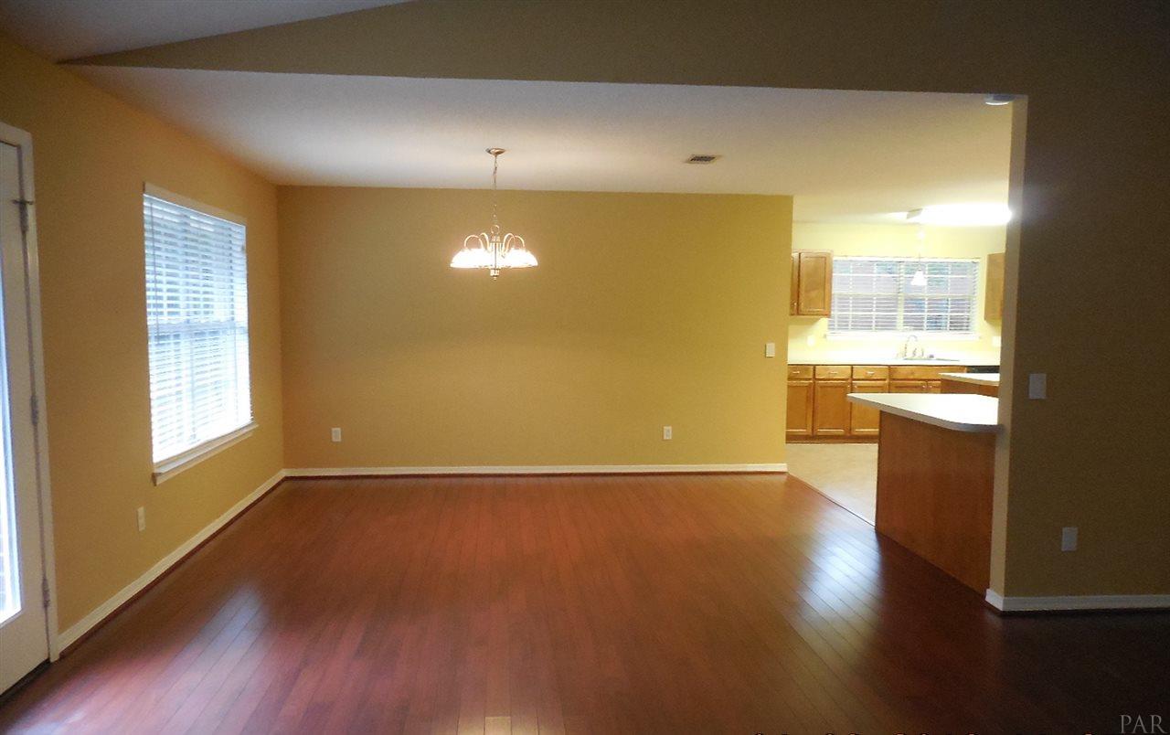 5962 Ridgeview Drive Milton, FL 32570 - Photo 5 of 33 Gallery Image 5