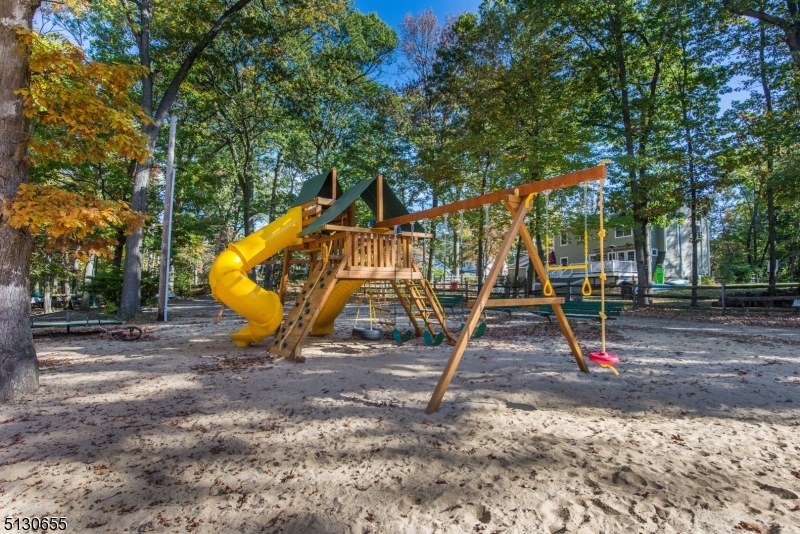 25 Lake Road Denville, NJ 07834 - Photo 32 of 45