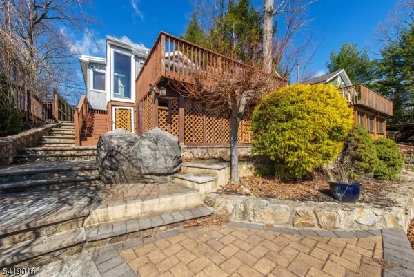 $2,980 | 25 Lake Road, Denville, NJ 07834