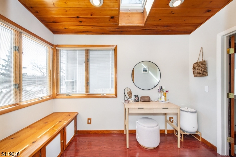 25 Lake Road Denville, NJ 07834 - Photo 10 of 45