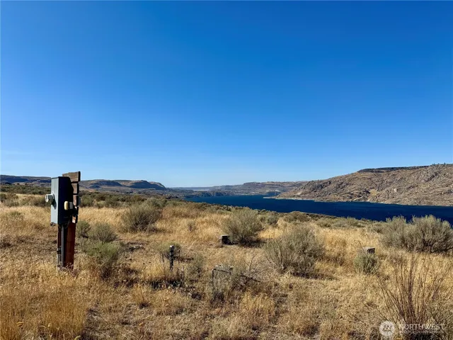 $190,000 | 4199 East Spring Canyon Road, Grand Coulee, WA 99133