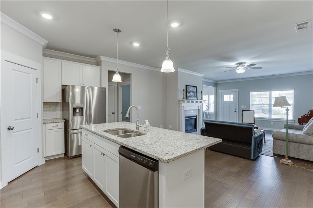 2476 Rathburn Circle Loganville, GA 30052 - Photo 12 of 35