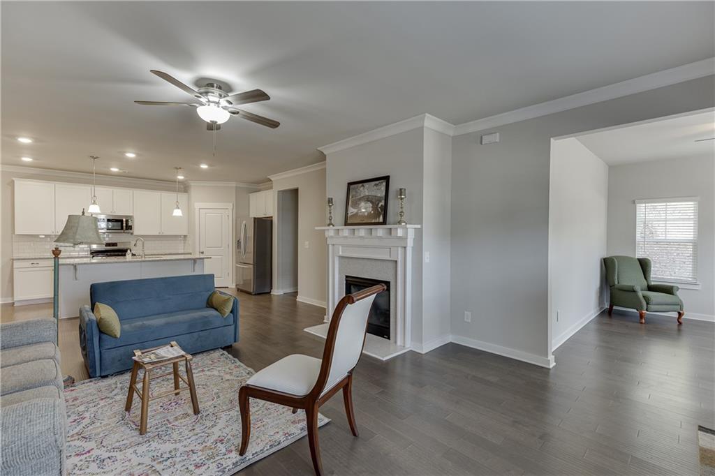 2476 Rathburn Circle Loganville, GA 30052 - Photo 5 of 35