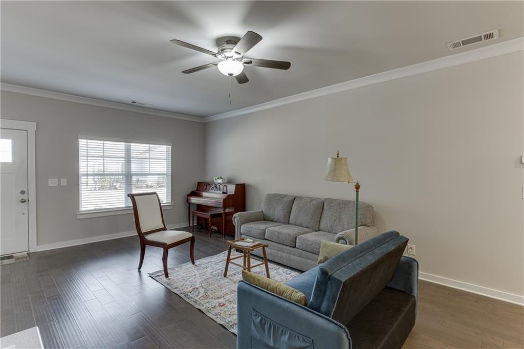 2476 Rathburn Circle Loganville, GA 30052 - Photo 6 of 35