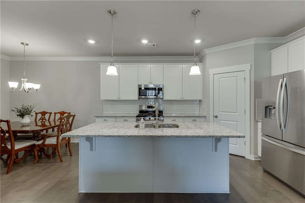 2476 Rathburn Circle Loganville, GA 30052 - Photo 9 of 35