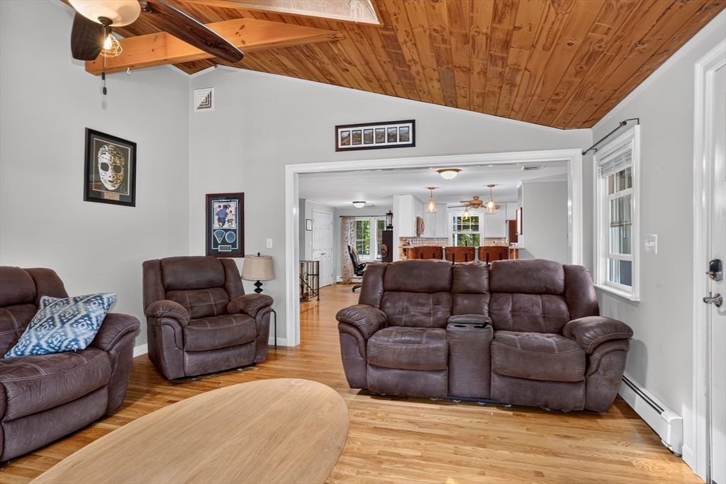 54 High Ridge Road Holden, MA 01520 - Photo 10 of 42