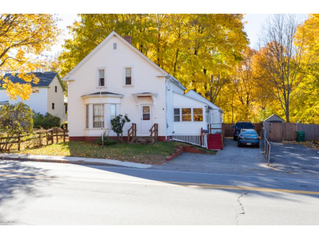 21 Rochester Hill Road Rochester, NH 03867 - Photo 2 of 21