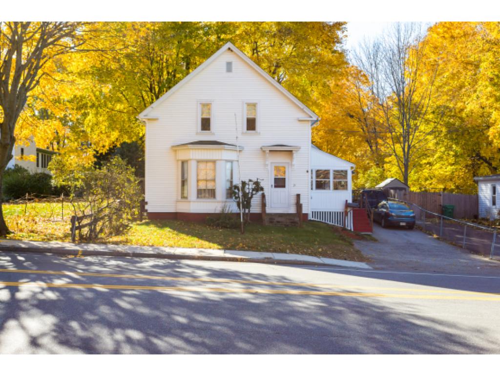 21 Rochester Hill Road Rochester, NH 03867 - Photo 3 of 21