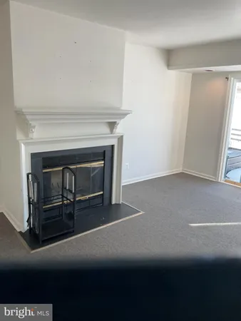 $2,300 | 6774 Leeds Manor Road, Marshall, VA 20115
