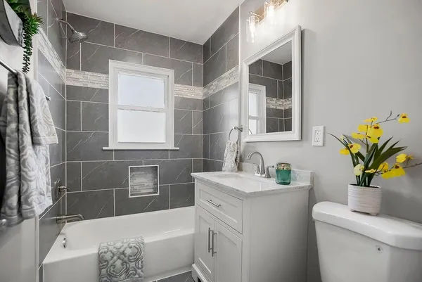 $480,000 | 12301 East 233rd Street, Peculiar, MO 64078