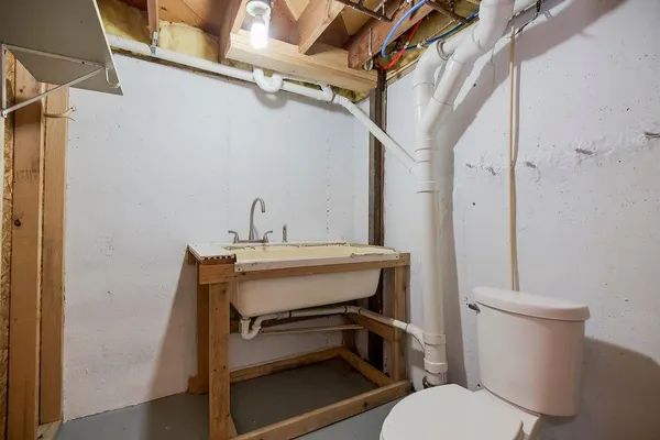 $480,000 | 12301 East 233rd Street, Peculiar, MO 64078