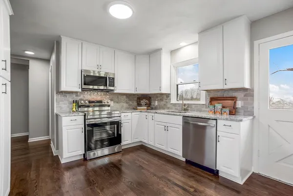 $480,000 | 12301 East 233rd Street, Peculiar, MO 64078