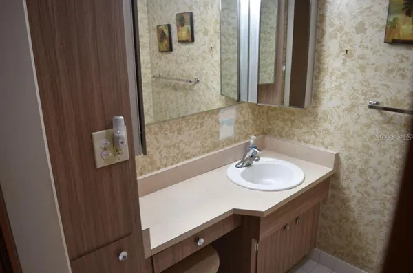 $1,350 | 4365 Tahitian Gardens Circle, Unit C, Holiday, FL 34691