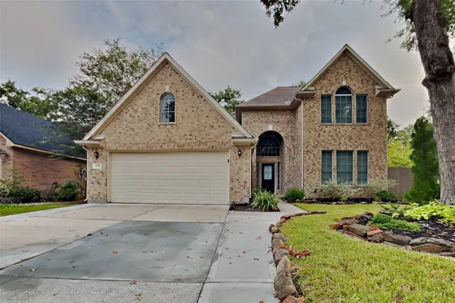 $2,415 | 1731 Red Oak Terrace, Houston, TX 77339