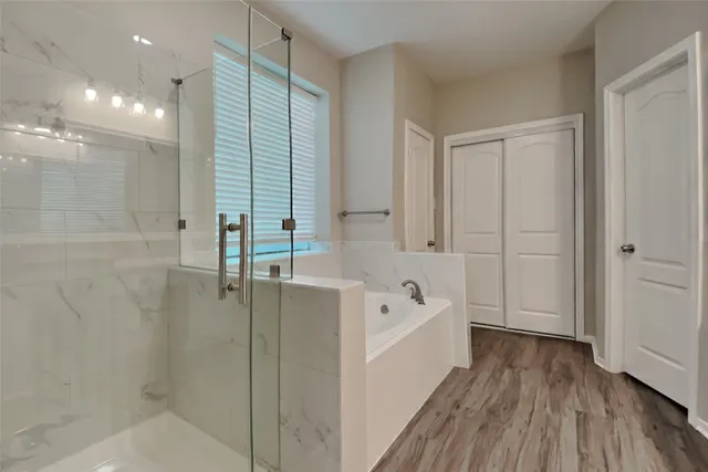 $2,415 | 1731 Red Oak Terrace, Houston, TX 77339