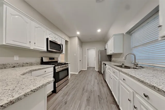 $2,415 | 1731 Red Oak Terrace, Houston, TX 77339