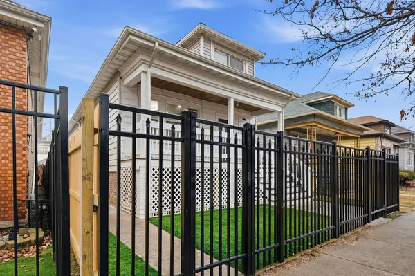 $314,900 | 8418 South Essex Avenue, Chicago, IL 60617