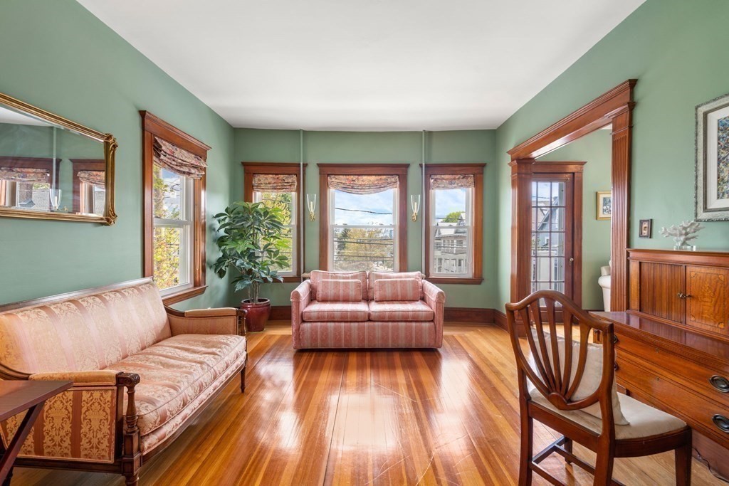 67 Commonwealth Road Watertown, MA 02472 - Photo 3 of 29 Gallery Image 3