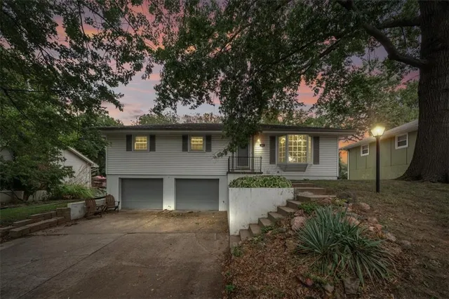 $265,000 | 2409 Elephant Trail, St. Joseph, MO 64506