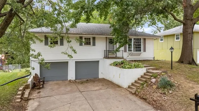 $265,000 | 2409 Elephant Trail, St. Joseph, MO 64506