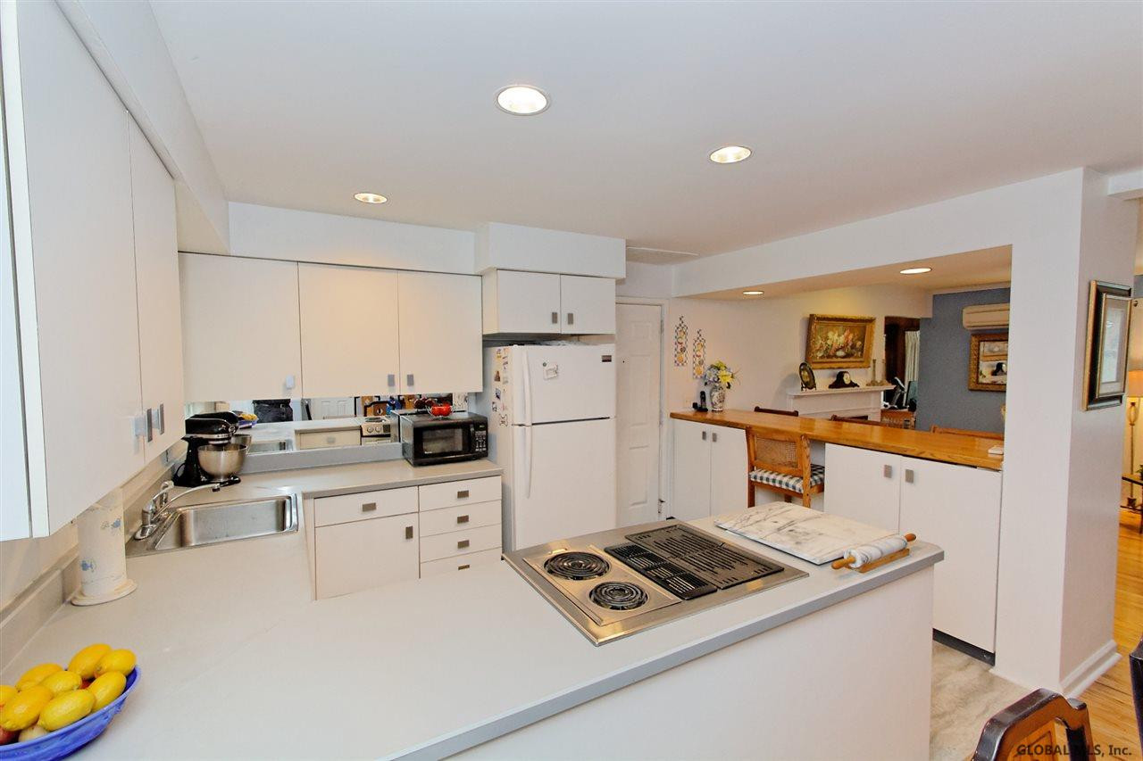 6 Aspinwall Road Colonie, NY 12211 - Photo 4 of 25 Photo 4