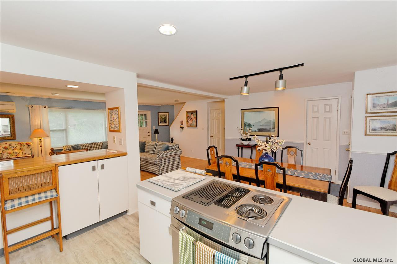 6 Aspinwall Road Colonie, NY 12211 - Photo 5 of 25 Photo 5