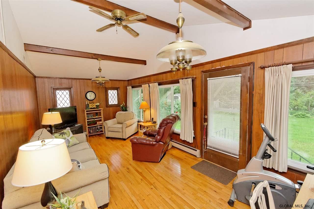6 Aspinwall Road Colonie, NY 12211 - Photo 9 of 25 Photo 9