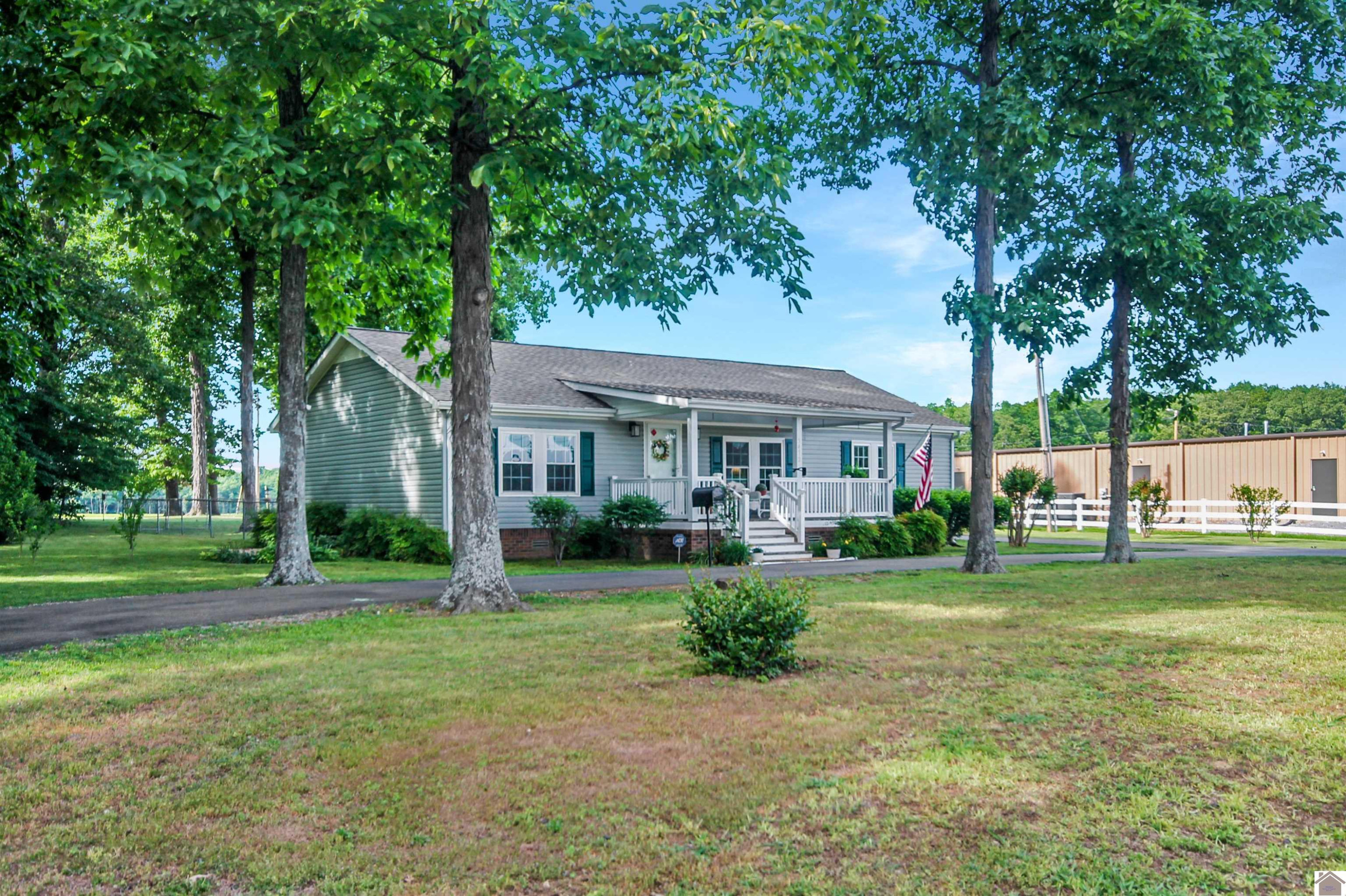 5472 Ste Route Murray, KY 42071 - Photo 2 of 19 Photo 2