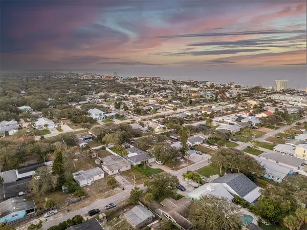 $2,800 | 798 East 26th Avenue, New Smyrna Beach, FL 32169