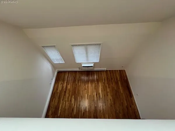 $3,250 | 42 Sintsink Drive East, Unit 4, Port Washington, NY 11050