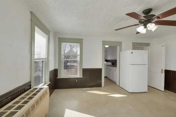 $2,100 | 135 Franklin Street, Unit A, Franklin, NH 03235