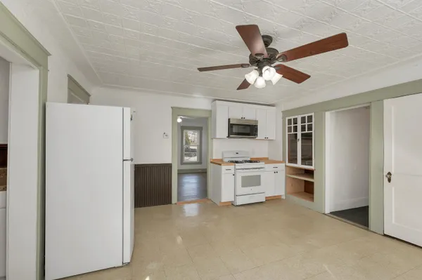 $2,100 | 135 Franklin Street, Unit A, Franklin, NH 03235