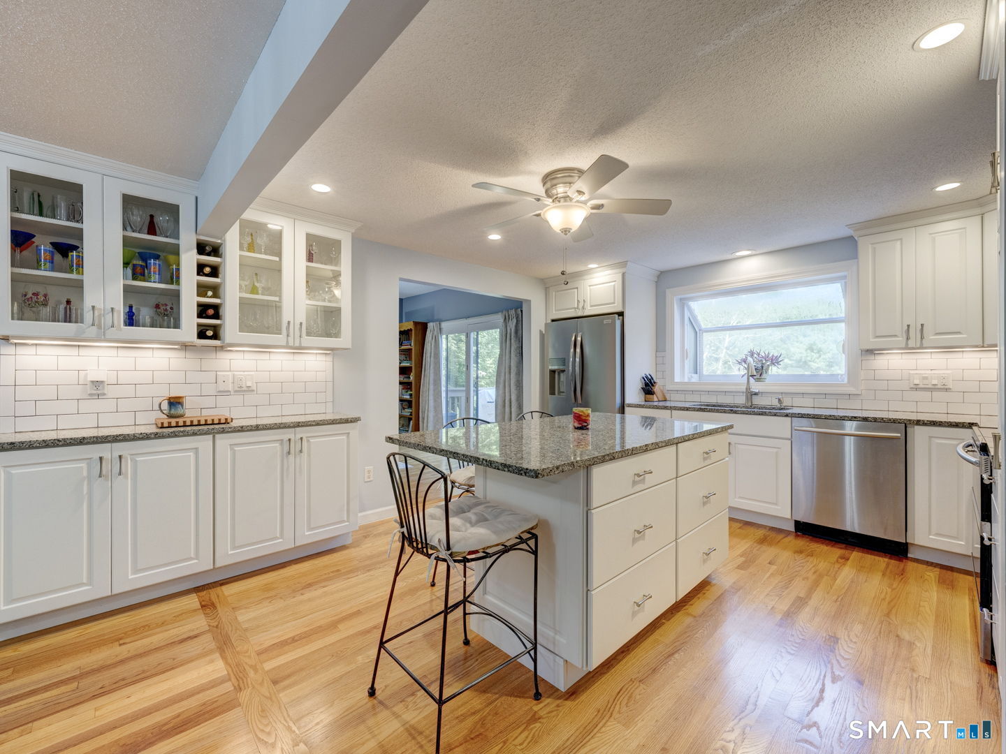 199 Grindle Brook Road Glastonbury, CT 06073 - Photo 10 of 40