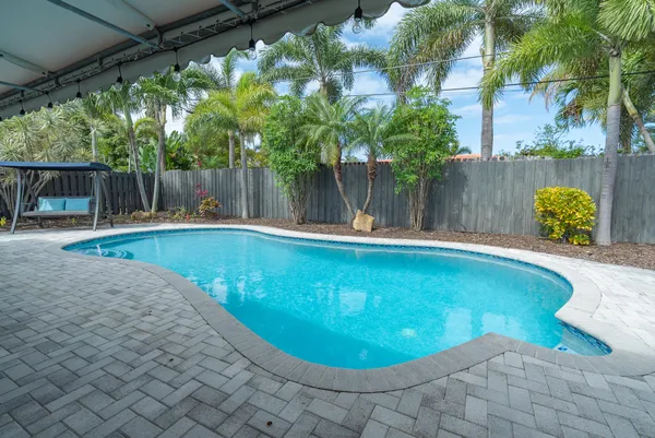 $749,000 | 421 Southeast 4th Terrace, Pompano Beach, FL 33060