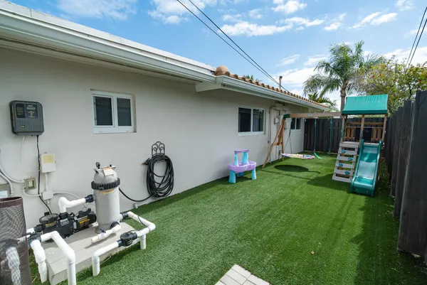 $749,000 | 421 Southeast 4th Terrace, Pompano Beach, FL 33060