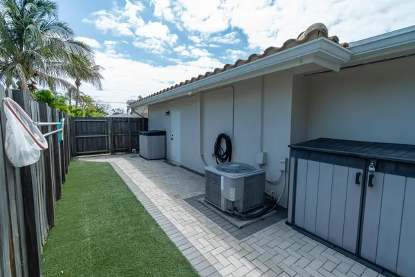 $749,000 | 421 Southeast 4th Terrace, Pompano Beach, FL 33060