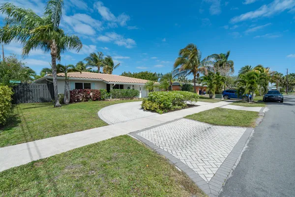 $749,000 | 421 Southeast 4th Terrace, Pompano Beach, FL 33060
