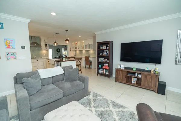$749,000 | 421 Southeast 4th Terrace, Pompano Beach, FL 33060