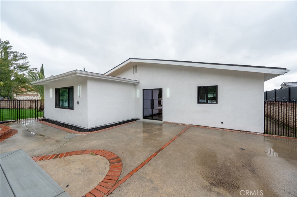 18511 Dylan Street Porter Ranch, CA 91326 - Photo 16 of 22