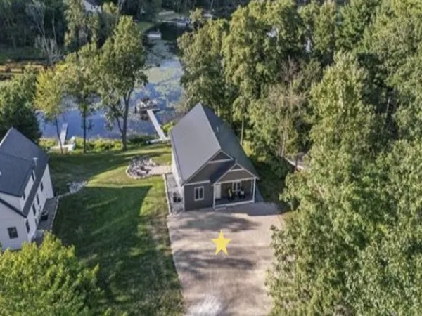 $750,000 | W5066 West Long Lake Road, Waupaca, WI 54981