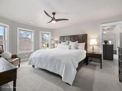 $999,900 | 184 East Grantley Avenue, Elmhurst, IL 60126