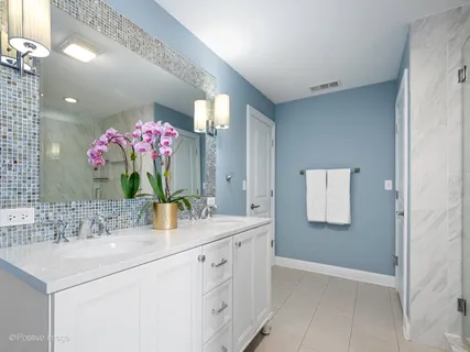 $999,900 | 184 East Grantley Avenue, Elmhurst, IL 60126