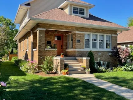 $999,900 | 184 East Grantley Avenue, Elmhurst, IL 60126