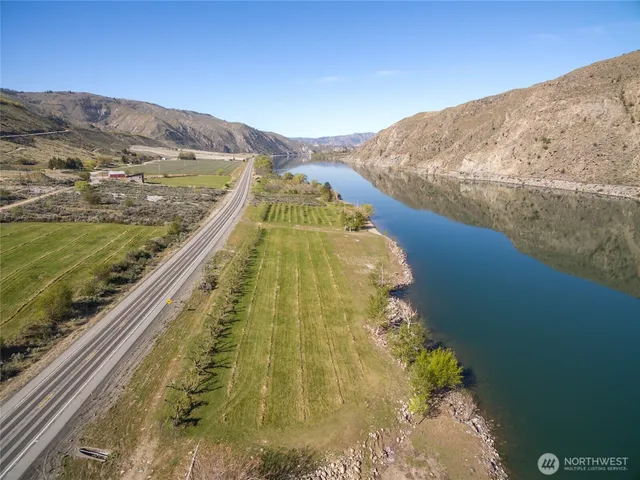 $2,499,900 | 23041 State Highway, Orondo, WA 98843