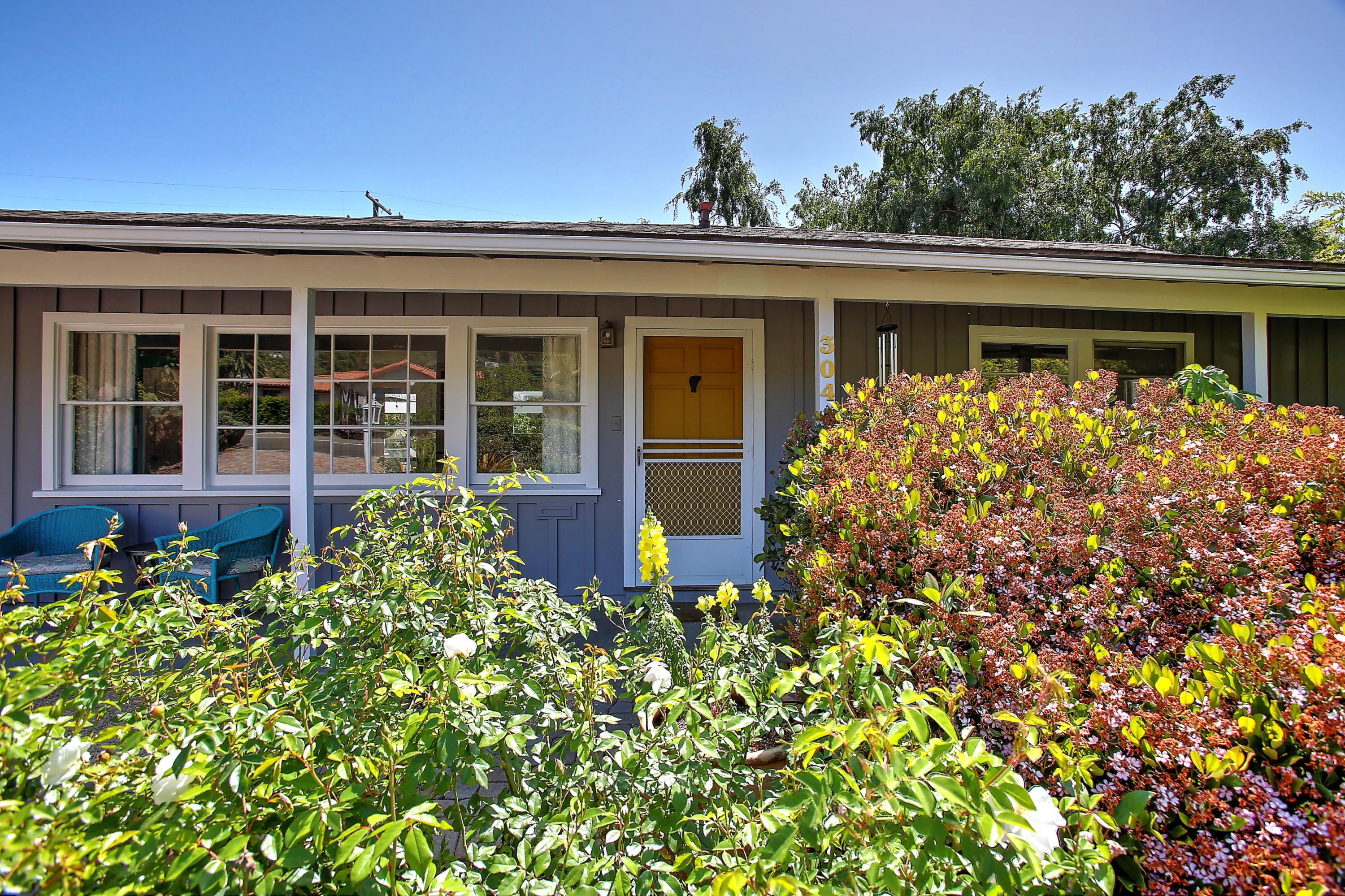 3041 Foothill Road Santa Barbara, CA 93105 - Photo 4 of 25 front view of a house with a small yard