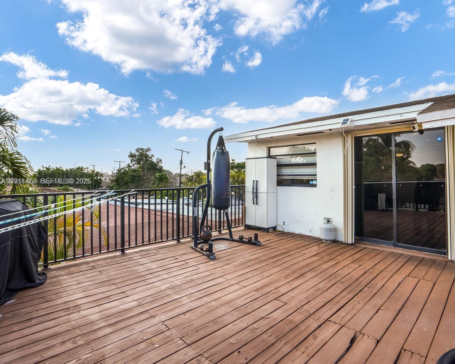 5629 Southwest 7th Street Miami, FL 33144 - Photo 20 of 22 a view of a roof deck