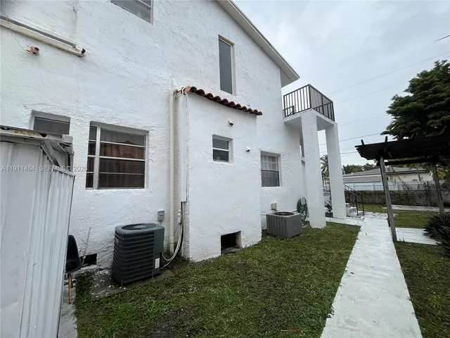 $1,045,000 | 5629 Southwest 7th Street, Miami, FL 33144