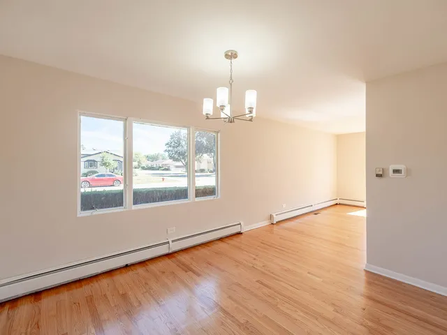 $419,900 | 2858 Kensington Avenue, Westchester, IL 60154